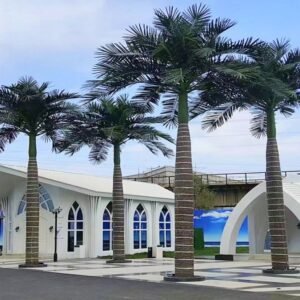 Large indoor and outdoor artificial king palm trees